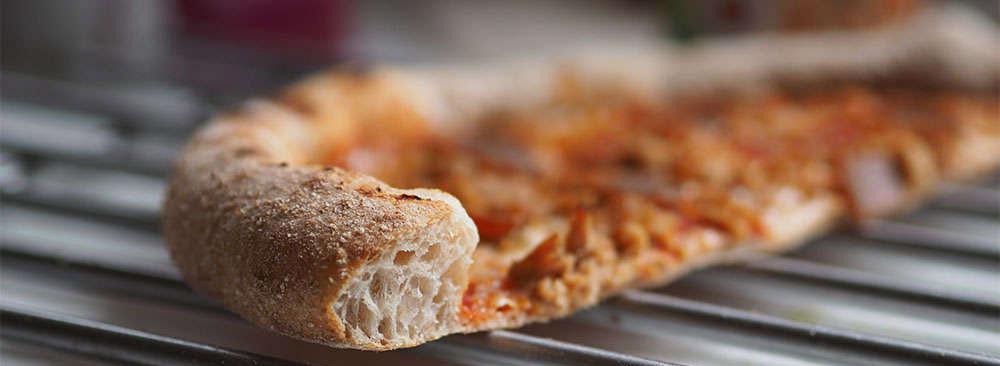 Quick and easy pizza dough [1 hour]
